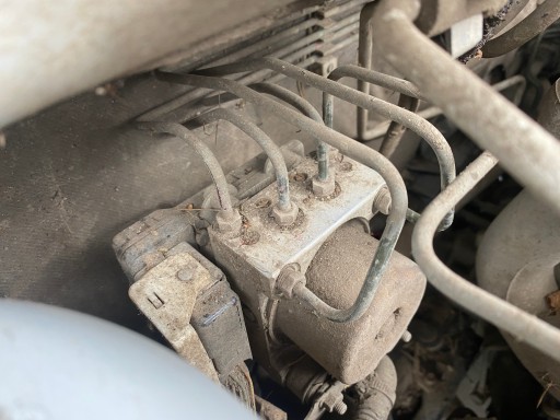 Pompa ABS ABSU Mitsubishi Outlander 1 e 03-06 2.0 4WD