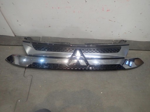 GRIGLIA MITSUBISHI OUTLANDER III LIFT 18