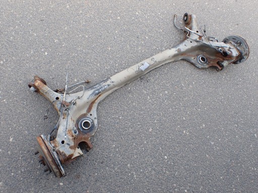 18R - Повна балка задньої підвіски suzuki baleno ii 18р