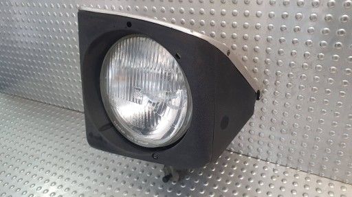 light front left PORSCHE 944 82