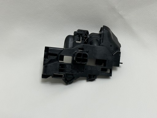 BMW G11 G12 G14 G15 holder radiator 8632125
