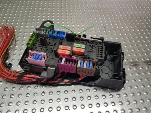 Module fusibles A2139068801 A2135400200 MERCEDES W205 W213 GLC W253