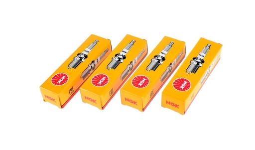 Набір свічок запалювання NGK CR7E