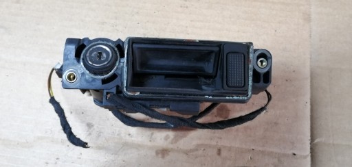 Замок дверная ручка закрылка A2037500693 MERCEDES W203