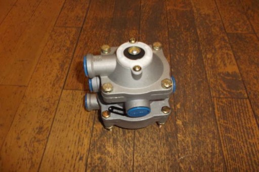 43.11.010.0/2057 - Релейный клапан управления S200,S1142