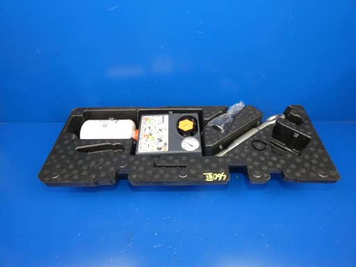 VOLVO S60 III sedan running board NAPRAWYCZ compressor; key towing KLEJ
