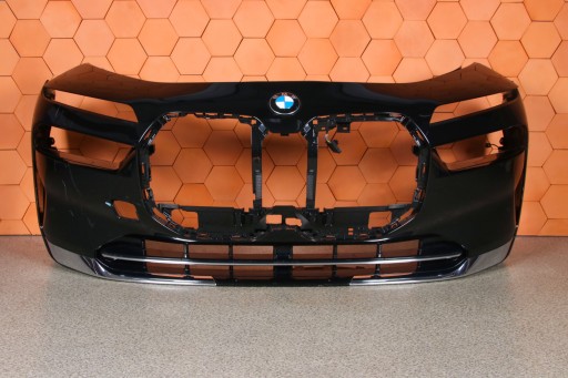 BMW 7 G70 i7 bumper front front colour 475