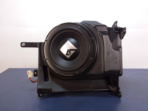 MITSUBISHI OUTLANDER III САБВУФЕР 8720A14