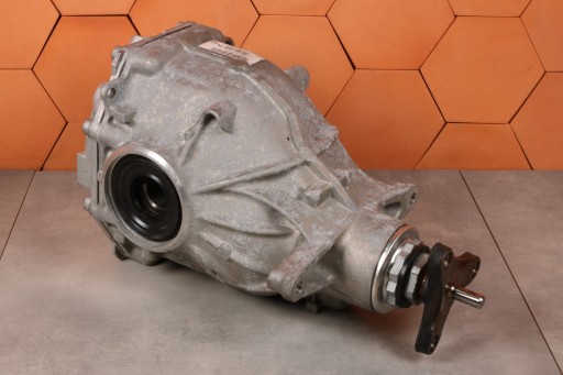 BMW 7' F01 F02 N63 differential rear differential diff 3.46 7577097 7349 km !!!