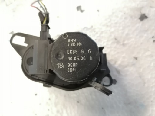 BMW 7 E65 motor fütések 6935086