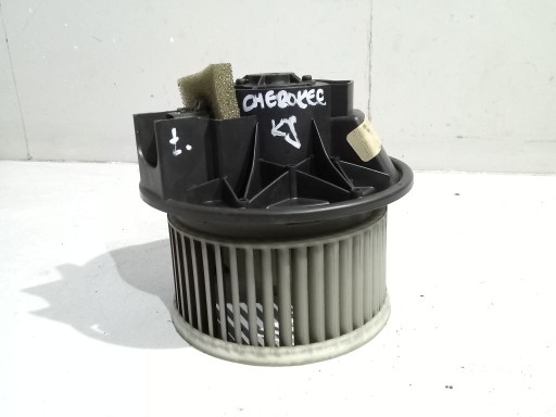 Jeep Cherokee kJ вентилятор