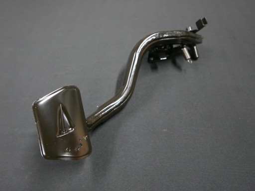 BMW G30 G31 педаль гальма