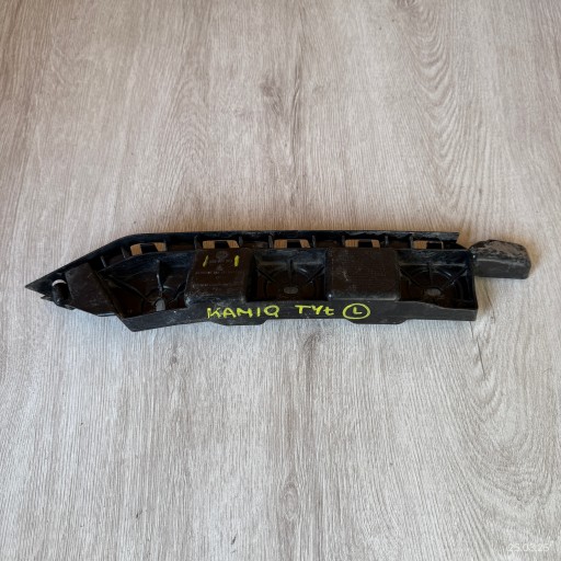bumper bracket rear left SKODA KAMIQ 658807393