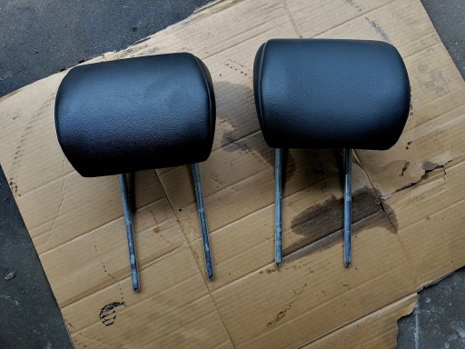 КОЖАНЫЙ ПОДГОЛОВНИК ЗАДНЕГО СИДЕНЬЯ FORD MONDEO MK4