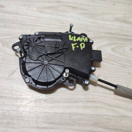 lock bonnet boot Jaguar F-Pace C03747106