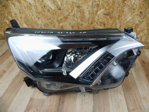 Toyota RAV4 IV 2015+ LIFT light right front front 8114542680