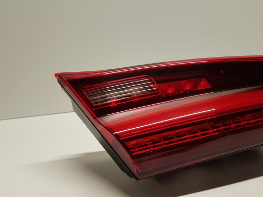 light rear left to the bonnet BMW F40 LED 7450651