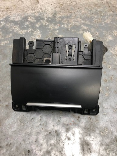 ashtray passenger compartment consoles AUDI Q5 8K0857951
