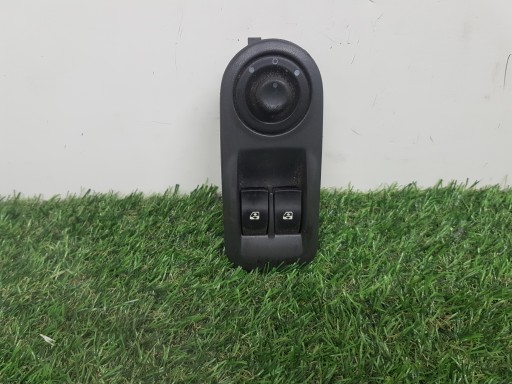 control panel of the window driver´s RENAULT TRAFIC 2