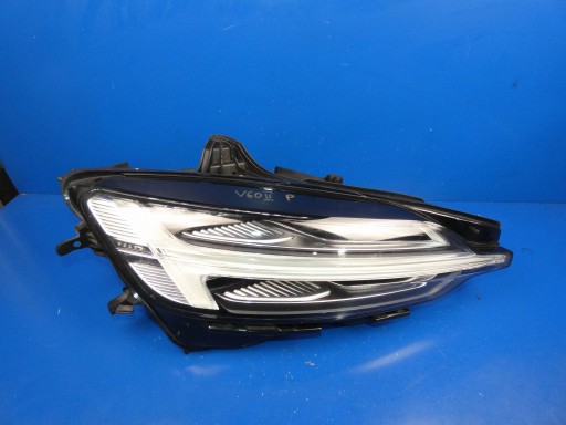 VOLVO V60 II S60 III 18- light right front - WERSJA ANGIELSKA