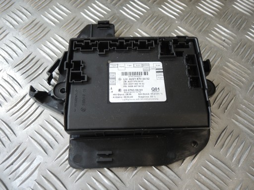 MERCEDES W221 S КЛАС ДВЕРНИЙ МОДУЛЬ A2218704492
