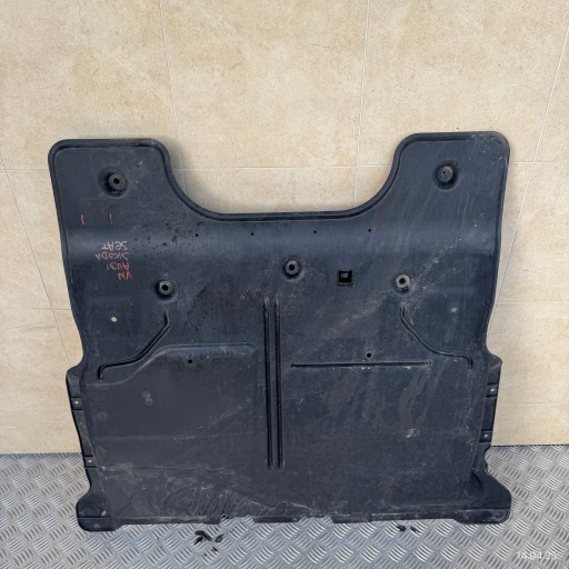 cover lower cover below engine VW VOLKSWAGEN AUDI SKODA SEAT 2Q0825236G