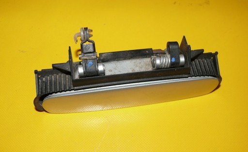 handle exterior right front AUDI A8 D2 LIFT LY7W