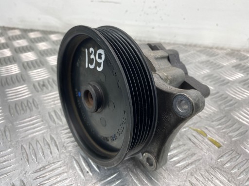 MERCEDES C200 W204 1.8 CGI Servopumpe A0054668201