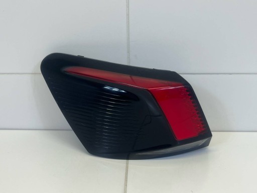 light rear left side Peugeot 3008 2 2019 9810477180