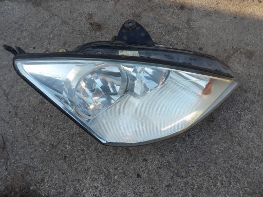 FORD FOCUS MK1 FL LIFT 2004 light front right