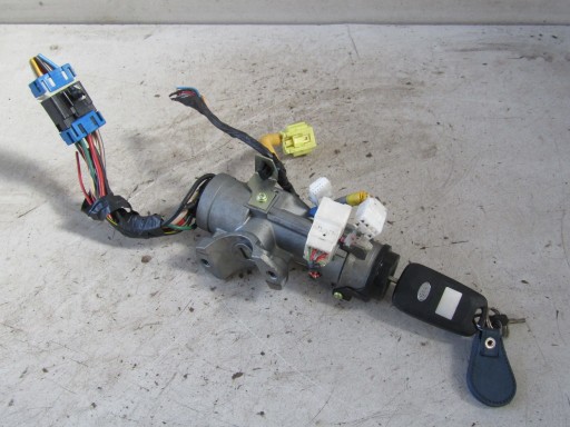 01 - KIA CEED КЛЮЧ ЗАЖИГАНИЯ ---