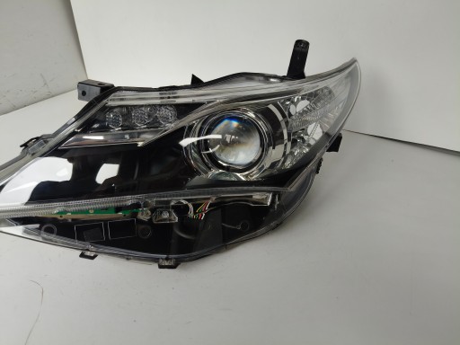 light left REFLEKTOR TOYOTA AURIS II 12-15 LED