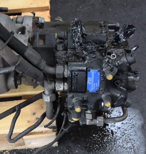 81.67501.6083 - MAN TGX TGS TGA разветвитель HydroDrive 81675016083