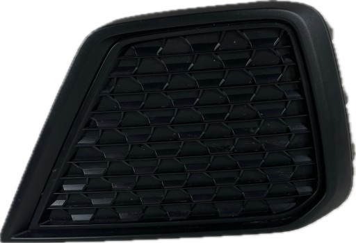 AUDI A1 II 82A grid of a bumper front left 82A807681F