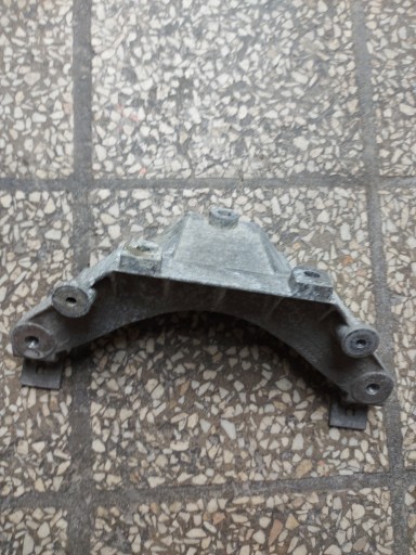 support holder BMW X5 E70 X6 E71 7137238 OE