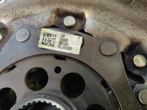 VW AUDI SEAT SKODA 2.0TDI wheel flywheel 05L105266K A195