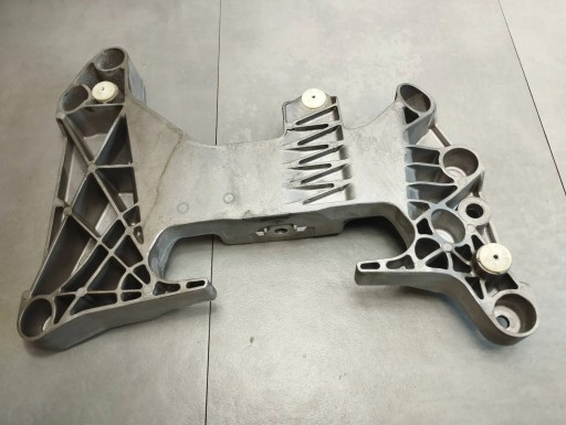 BMW 7 G11 750i Scatola cambio montaggio staffa zampa supporto ingranaggi 6863777