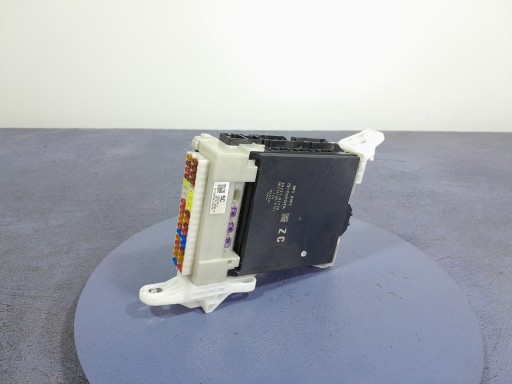 Гибридный драйверный модуль toyota corolla xii e21 1.8 mpx body 89221-02720