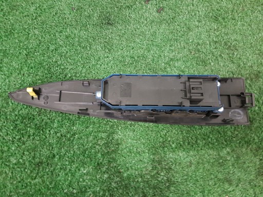control panel of the window driver´s TOYOTA AVENSIS T27 84040-05020