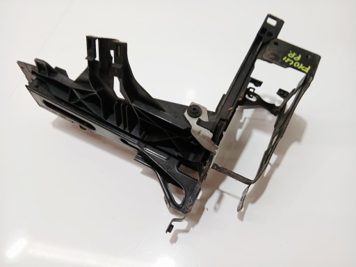 prsa drška držač fara desni prednji dio BMW F10 F11 OE 7200794 (0006418)
