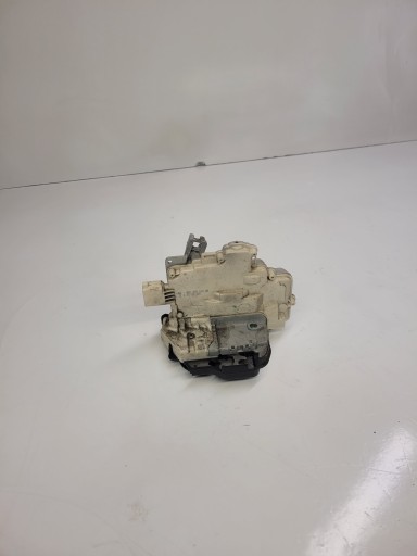 lock door left rear part AUDI 8E0839015AB 8 PIN