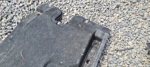 A6 C8 4K cover cover chassis PRZECIWBLOTOWA left 4K0825207