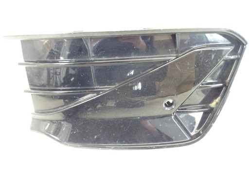 grid of a bumper front front right VW GOLF VIII R-LINE 5H0853666H