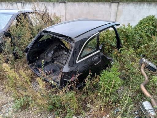 Мерседес 213 е універсал, задня четвертина, заднє крило