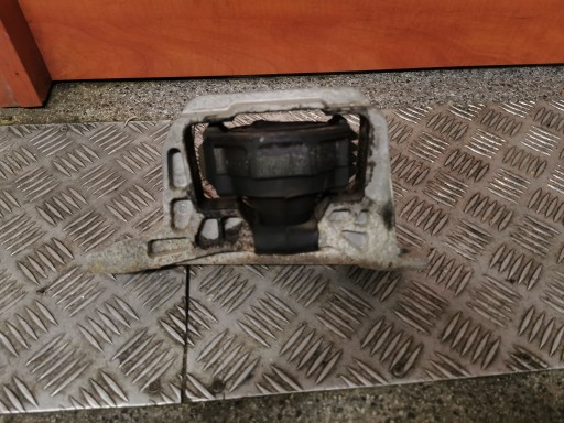 ПОДУШКА ДВИГАТЕЛЯ FOCUS MK3 OE CV61-6F012-EB