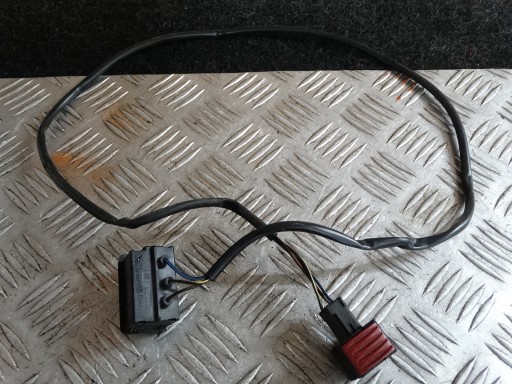Schütz Tür PRAWYCH OPEL COMBO C 90582490