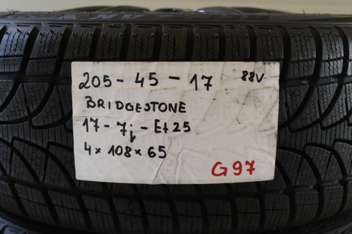 ЗИМОВІ ШИНИ BRIDGESTONE LM-P32 205 45 17 88V