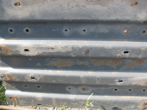 1323 - IVECO STRALIS HY-WAY ЛИСТ ПОД СЕДЛО 4 СМ.