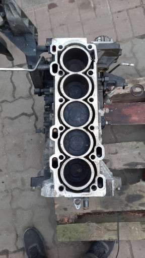 БЛОК ДВИГАТЕЛЯ B5244S VOLVO S60 V70 II 2.4B 140KM