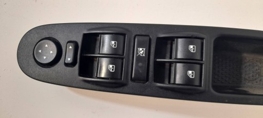 Lancia Ypsilon switch of control of the window 735531346 (PS135)